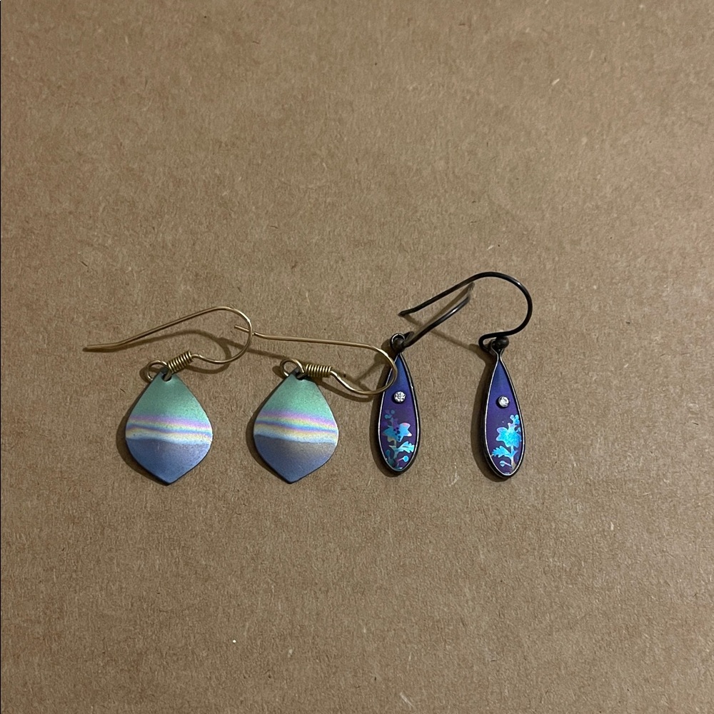 Holly Yashi lot of two pairs of earrings! Gorgeous Iridescent Teardrop Earrings!